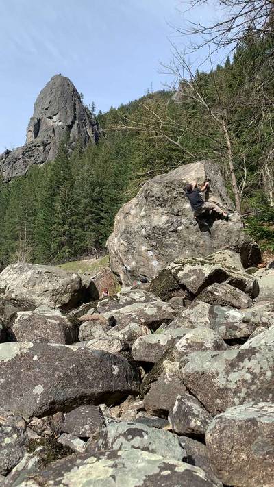 The Hueco Sloper v6, Leavenworth - Beta Video from deadhang