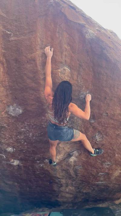 Mr. Serious v8, Hueco Tanks - Beta Video from Sierradactyl