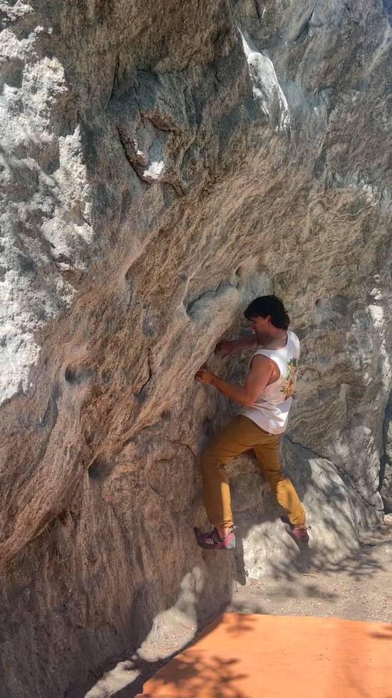 Warm Up Traverse v3, Little Cottonwood Canyon - Beta Video from Oath