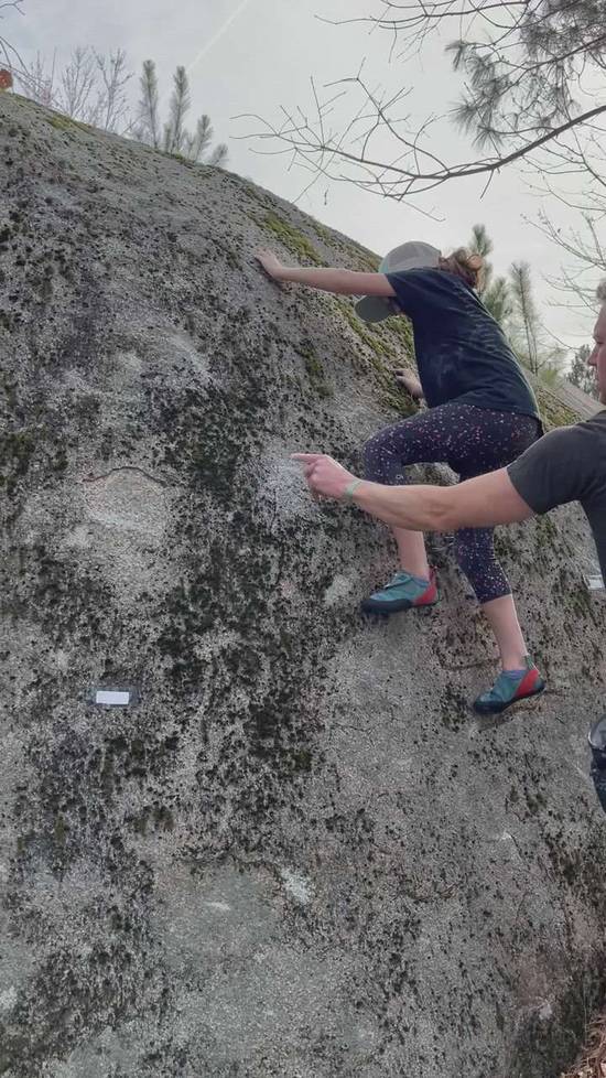 Bobatron Traverse v1, Boat Rock - Beta Video from AnjieGraceR