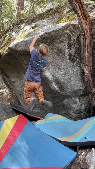 Bear Hug Mantel v4, Yosemite Valley - Beta Video from Organicchalkbag