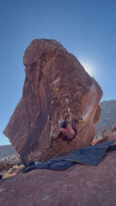 Rex Arete Sit v10, Moe's Valley - Beta Video from routesetter