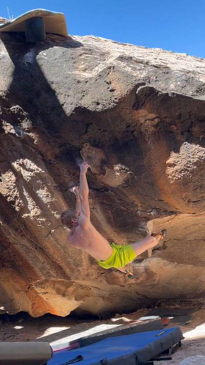 Full Monty v12, Hueco Tanks - Beta Video from Elldog2000