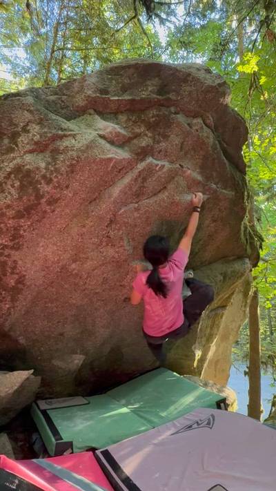 Tyler's Cave Low v4, Squamish - Beta Video from littlebox.climbs