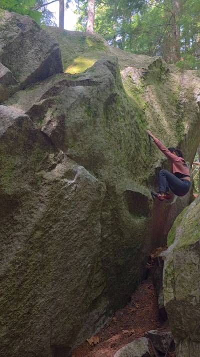 Flying Marino v7, Squamish - Beta Video from sistineclimbs