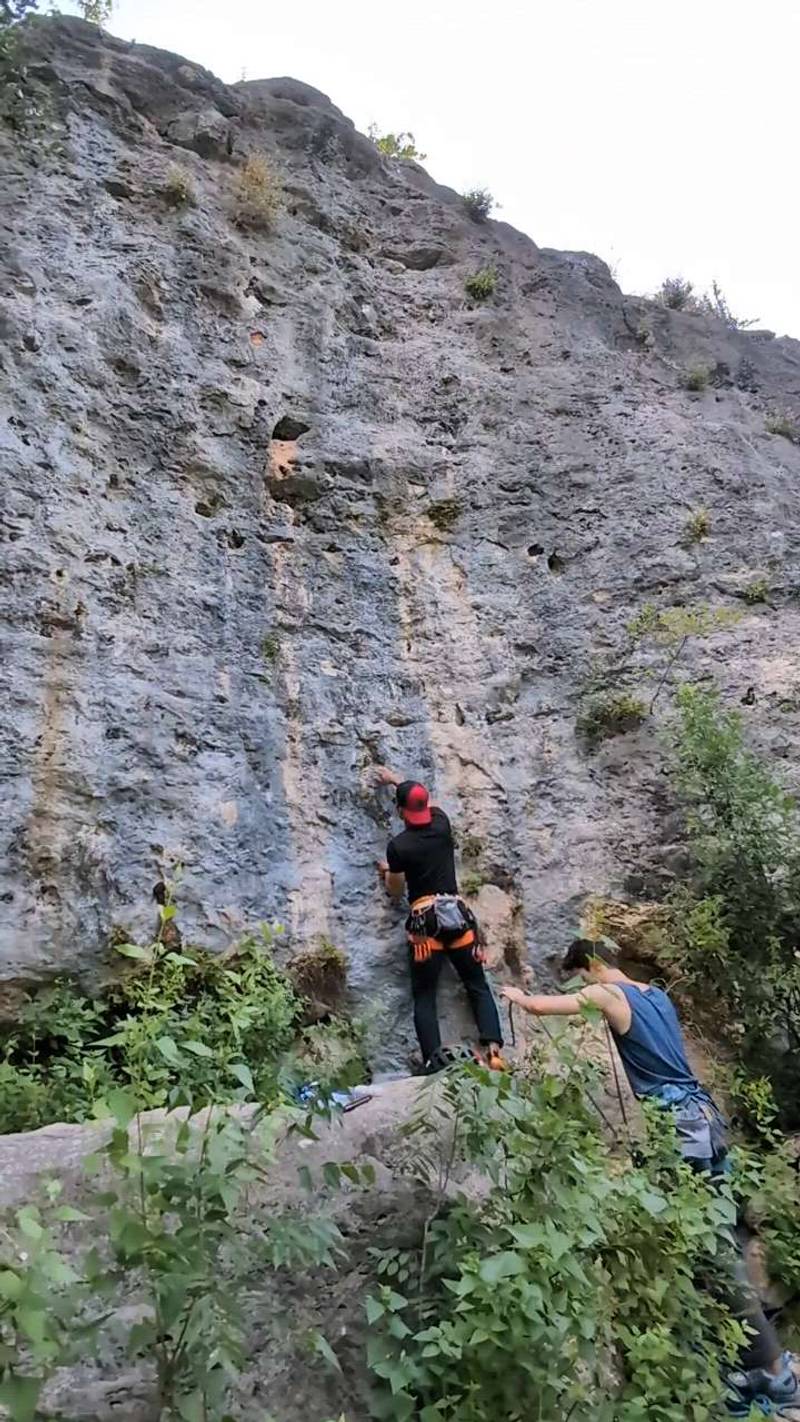 Cliptomania 5.11b, Reimer's Ranch - Beta Video from mikeell1