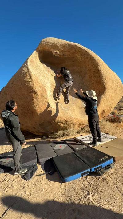 Womb v0, Joshua Tree - Beta Video from juggyclimber