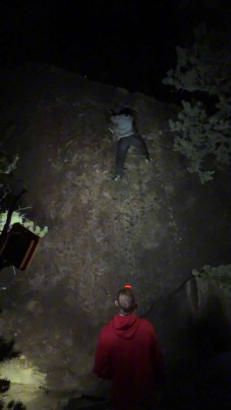 Up & Down v1, Joe's Valley - Beta Video from climbingchelchel