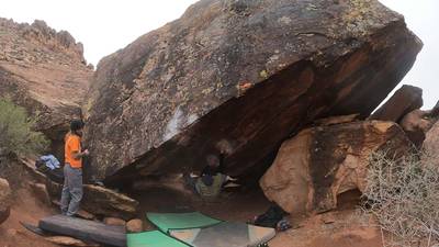 Show of Hands v10, Moe's Valley - Beta Video from Gumbychuffer
