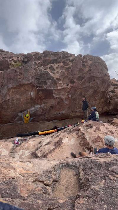 Warm Up Roof v4, Hueco Tanks - Beta Video from JoanieMars