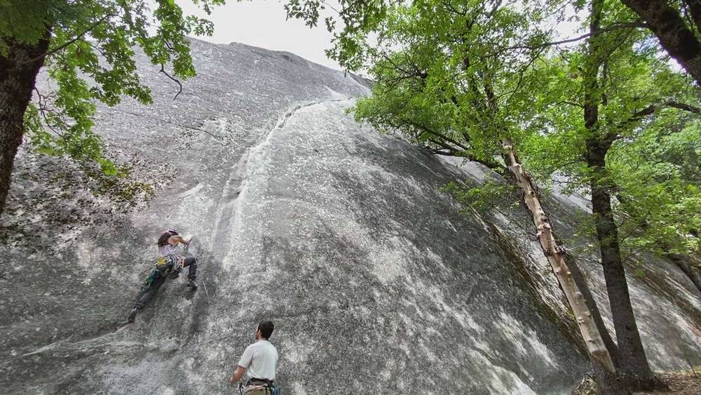 Aid Route 5.11b, Yosemite Valley - Beta Video from tito