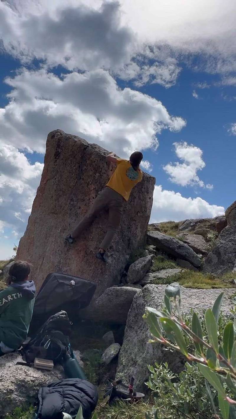 Trailside Aretes Right v2, Lincoln Lake - Beta Video from Chris_Ol