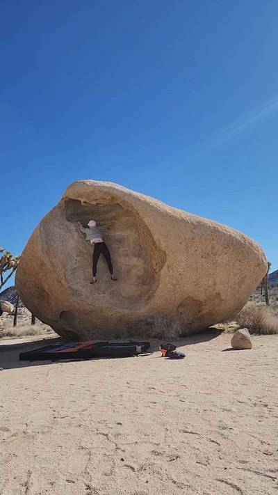 Womb v0, Joshua Tree - Beta Video from climbthatdee