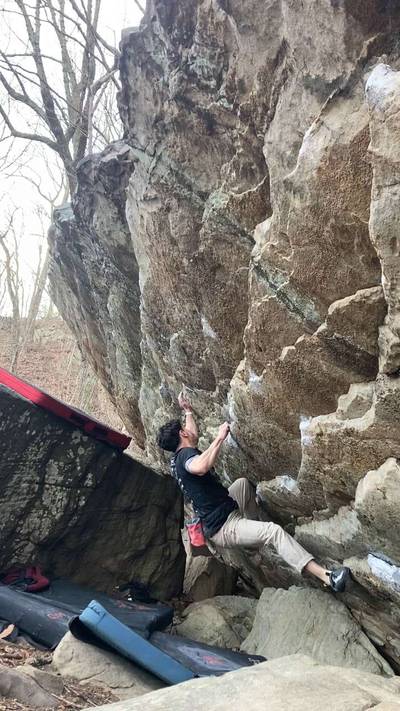 Black Cat v10, Lookout Mountain - Beta Video from NamasteClimber