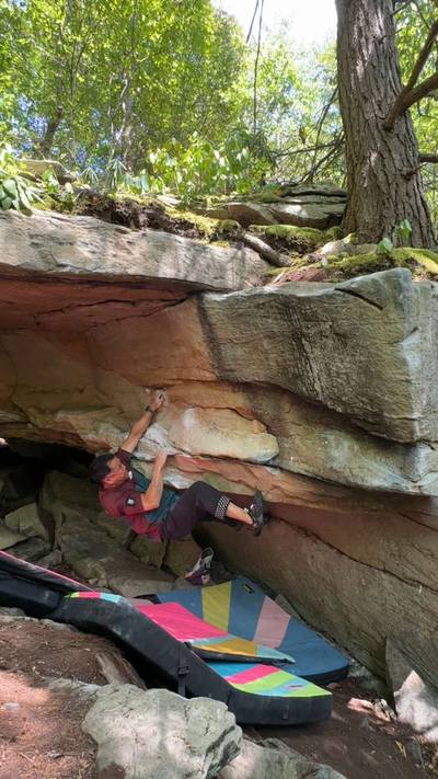 Toblerone v5, New River Gorge - Beta Video from RockaTanaka