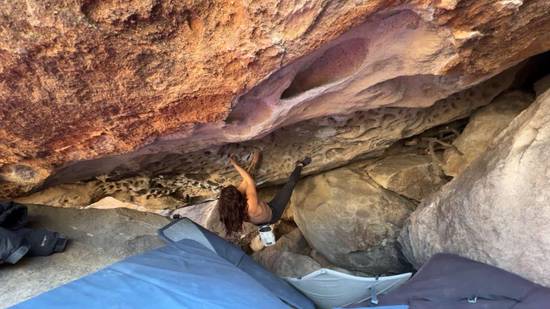 Honeycomb Hideout v5, Hueco Tanks - Beta Video from catbou