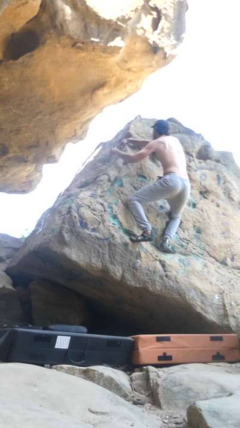 Arete (North Boulder) v1, Stoney Point - Beta Video from vilardo24