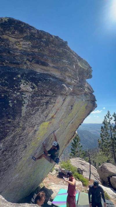 Crown Jewel v10, Lake Tahoe - Beta Video from TheWorst