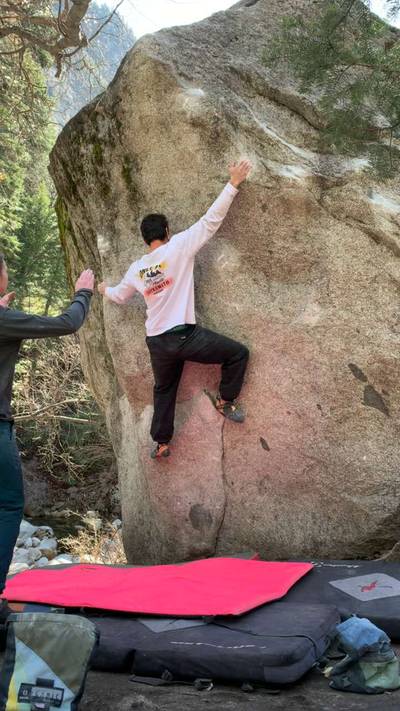 Bronson's Arete v8, Little Cottonwood Canyon - Beta Video from Teo.