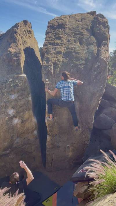 Johnson Arete v4, Stoney Point - Beta Video from LeskoAtLarge