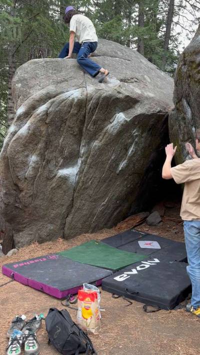 Alcove Center Variation v5, Leavenworth - Beta Video from LucasWalker