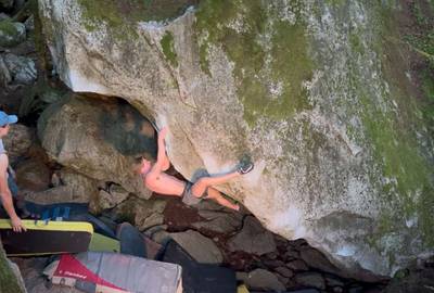 Worm World Cave Low v10, Squamish - Beta Video from will.howell