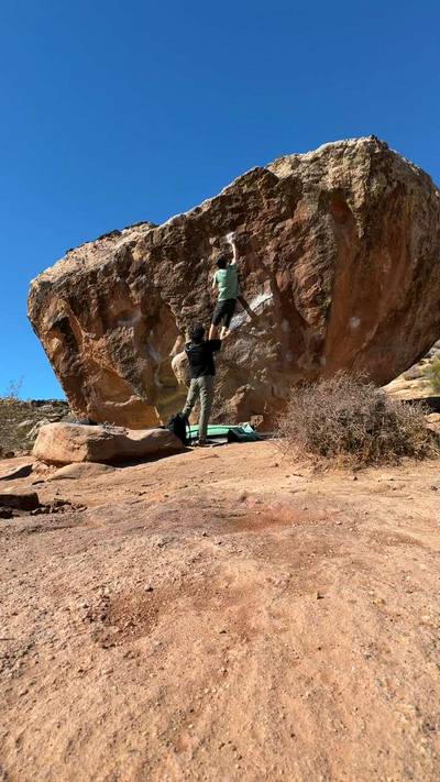 Huntsman Graffiti v5, Moe's Valley - Beta Video from tredford