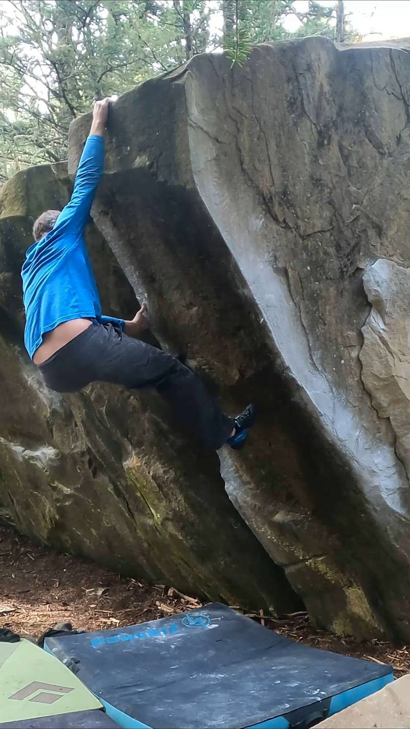 The Icebox AKA Tree Hurricane v4, Porcupine Hills - Beta Video from AllTheV4s