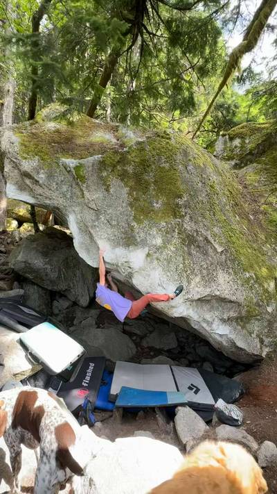 Worm World Cave Low v10, Squamish - Beta Video from MorganP