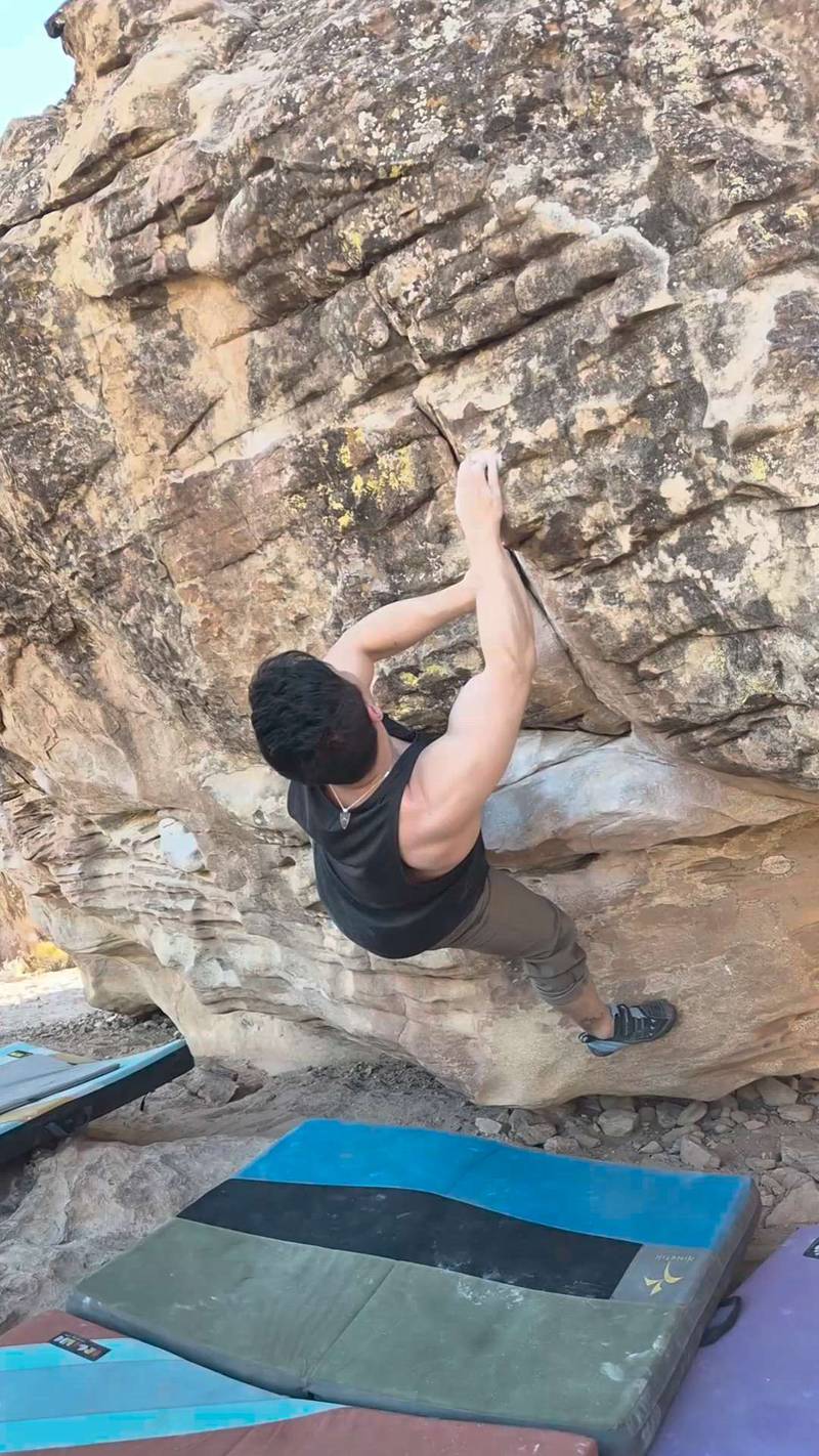 V4 Vendetta v4, Moe's Valley - Beta Video from aaron.quano