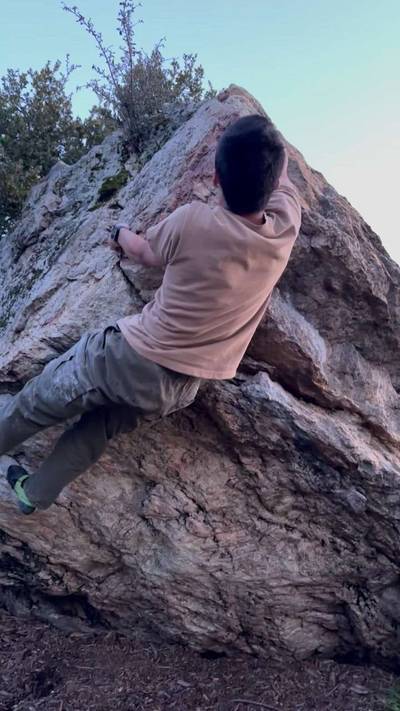 Ape Overhang v2, Berkeley - Beta Video from leogarciarn