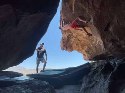 Mousie Adame v7, Hueco Tanks - Beta Video from 44