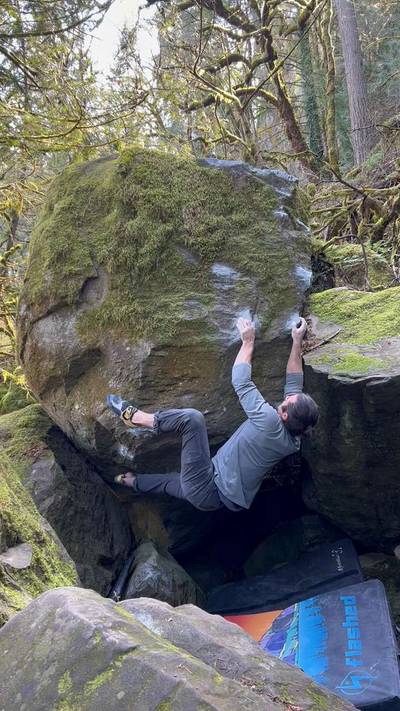 Rose Colored Glasses v9, Carver - Beta Video from Boulderman_Climbs