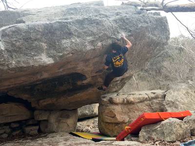 WP Right v4, Barton Creek Greenbelt - Beta Video from sweatypalmsclimber