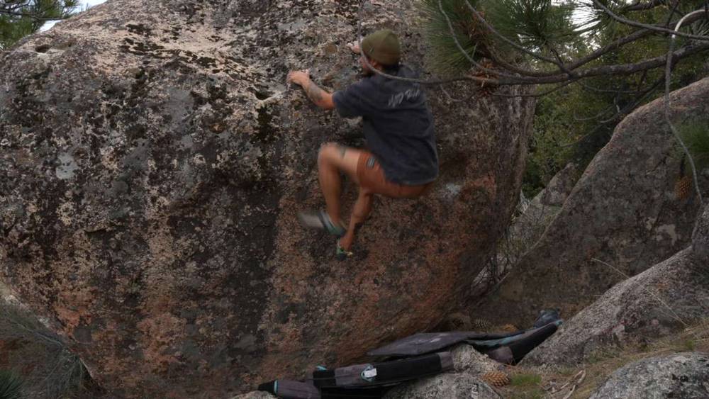 Adam's Apple v1, Horse Flats - Beta Video from breakingbeta