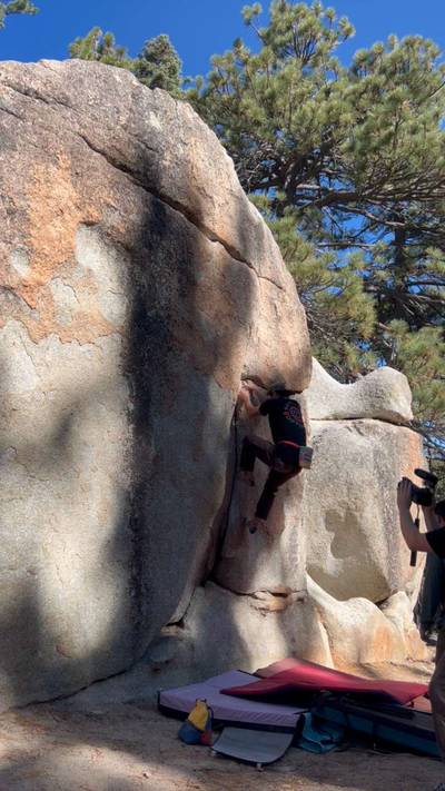 Pink Crack v3, Black Mountain - Beta Video from MuhTayo