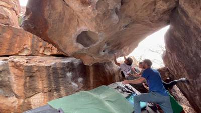 Girls of Juarez v4, Hueco Tanks - Beta Video from Christian.B.Window