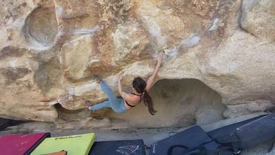 False Hueco Traverse v2, Joshua Tree - Beta Video from Qiaodada