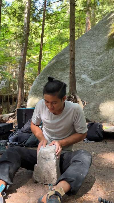 Portable (Mantel) v1, Squamish - Beta Video from cc.climbs.rocks