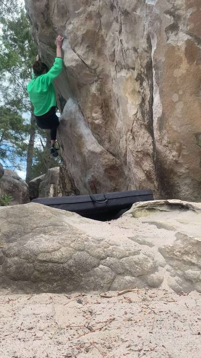 Parapluie v6, Fontainebleau - Beta Video from nicolemaksi