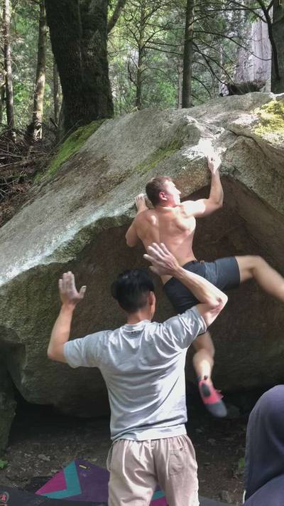 Ramen Raw v7, Squamish - Beta Video from austinclimbing