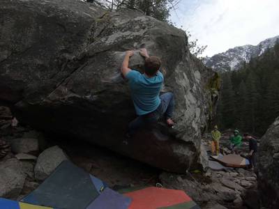 The Hueco Crimper Low v8, Leavenworth - Beta Video from austinclimbing