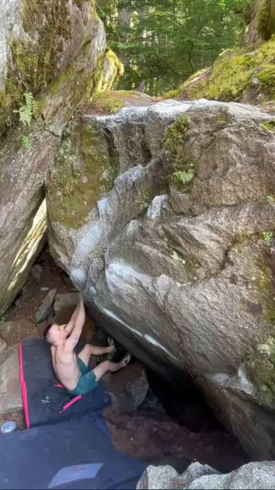 Up From the Depths v2, Squamish - Beta Video from CarsonClimbs