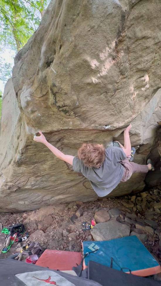 Megalodongus v10, New River Gorge - Beta Video from Xavi3r