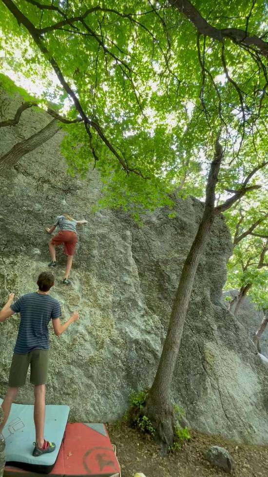 Green Slab Center v1, Little Cottonwood Canyon - Beta Video from TheWildAdalayde