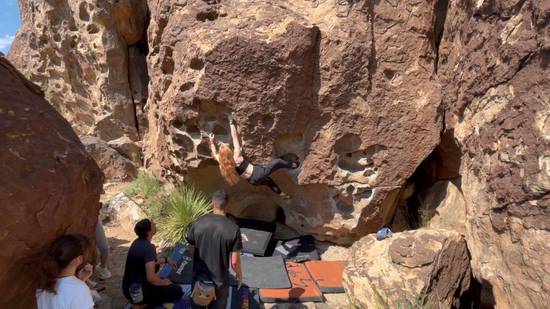 Beefy Reef Traverse v3, Hueco Tanks - Beta Video from Crysania