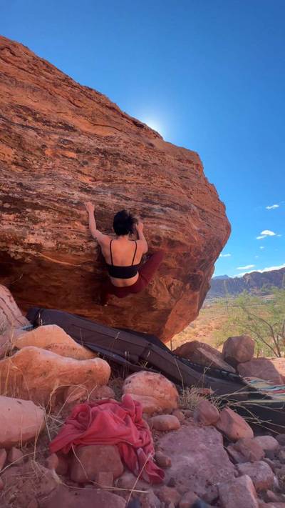 76 v4, Red Rock - Beta Video from kimikoclimbs
