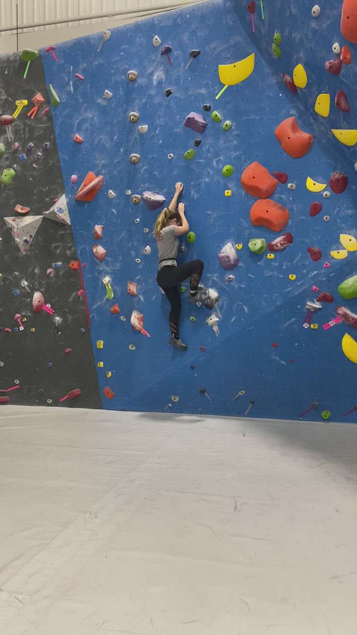 USAC 8, v3 Gravity Vault Voorhees Bouldering Watch Beta Videos