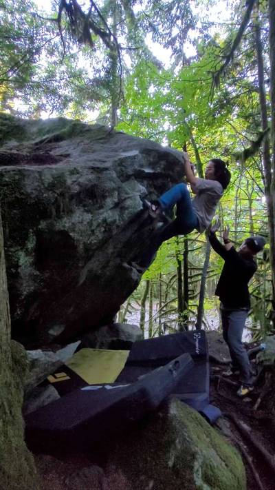Tyler's Cave v2, Squamish - Beta Video from Liam.grip.holds