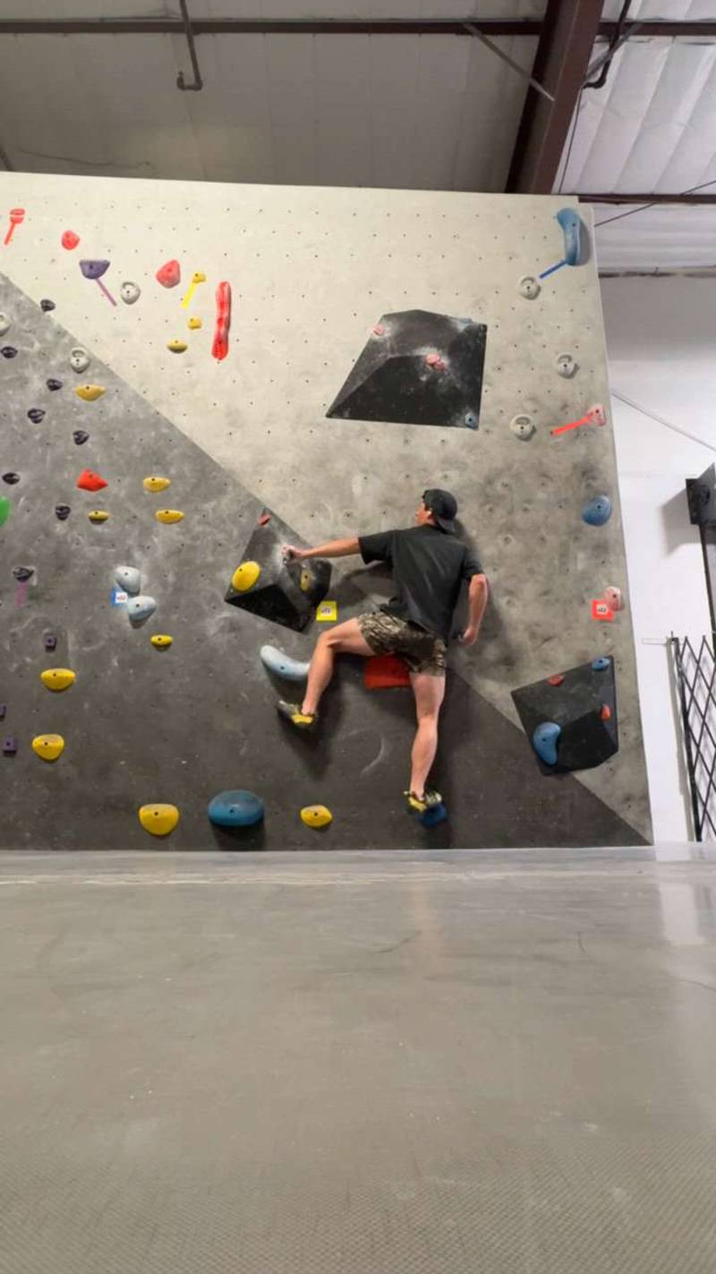 Blue v3, Black Rock Bouldering Gym - Beta Video from No_Wurrys